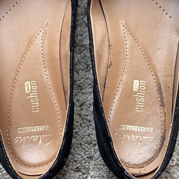 Clarks - Picture 2 of 6